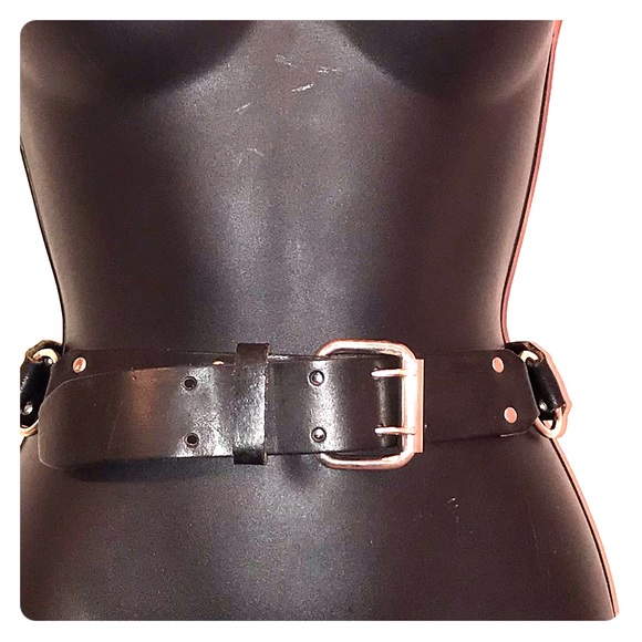 Accessories - Italian Leather Black Belt with Silver Loops